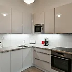 Kubelikova 32 * Prága