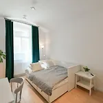 Kubelikova 32 Apartman *
