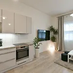 Kubelikova 32 * Prága