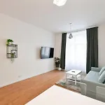 Apartman Kubelikova 32 *