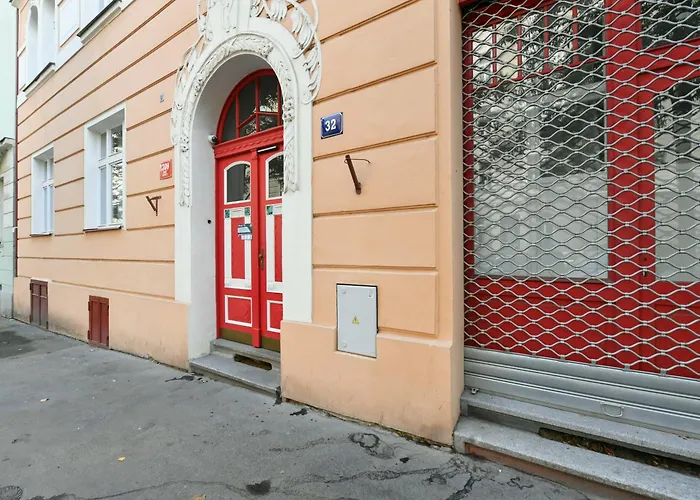 Kubelíkova 32