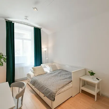 Kubelíkova 32 Apartmán *