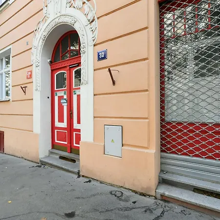 Kubelíkova 32