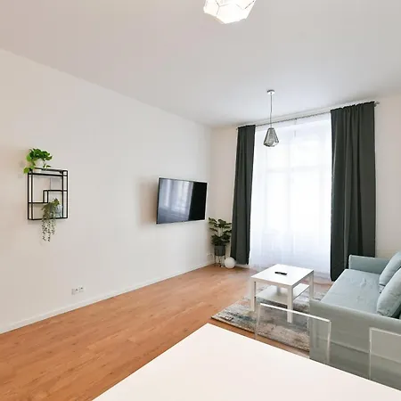 Apartament Kubelikova 32 *