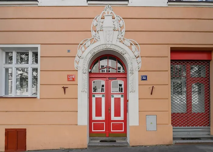 Appartement Kubelikova 32 *