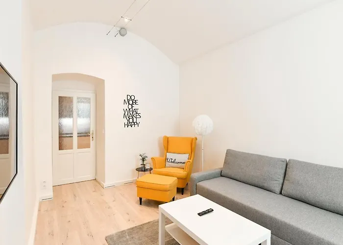 Appartement Kubelikova 32 *