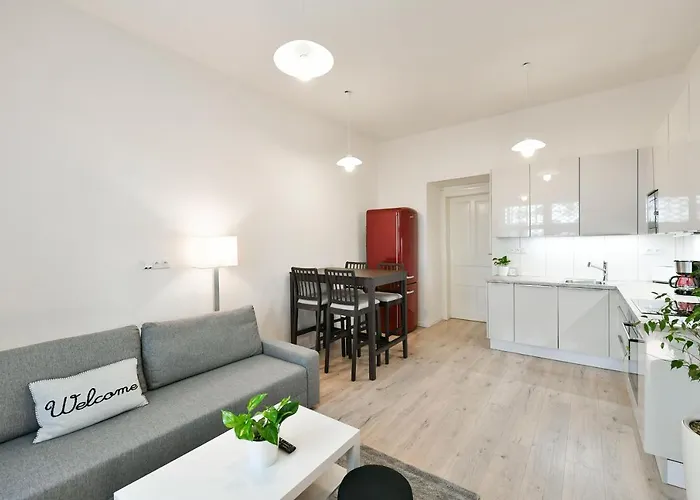 Appartement Kubelikova 32 *